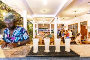 Hosté ubytování Dorian Guest House and Restaurant + 37 fotografií
