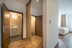Kúpeľňa v ubytovaní Apartment No. 11, Apartment House Oliver + 10 fotografií