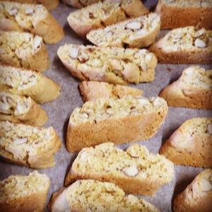 a group of cookies sitting on a baking sheet at Agriturismo Casalpiano in Pienza
