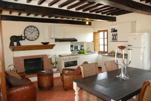Gallery image of Il Riccio-casale panoramico con piscina in Versilia in Massarosa