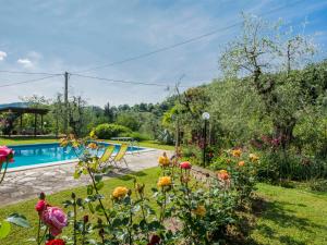 Bazén v ubytovaní Apartment I Noccioli by Interhome alebo v jeho blízkosti