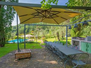 Bazén v ubytovaní Apartment I Noccioli by Interhome alebo v jeho blízkosti