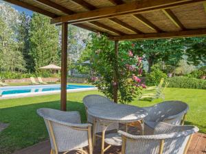 Bazén v ubytovaní Apartment I Noccioli by Interhome alebo v jeho blízkosti
