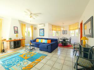 Khu vực ghế ngồi tại Holiday Home Casa de la Mar by Interhome