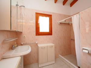 Kúpeľňa v ubytovaní Holiday Home Monte y Mar by Interhome