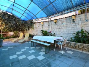Fotografie z fotogalerie ubytování Apartment Milenko-3 by Interhome v destinaci Zaton