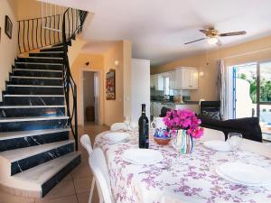Fotografie z fotogalerie ubytování Villa Villa Pueblo Jara by Interhome v destinaci Nerja