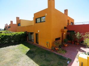 The building in which the holiday home is located