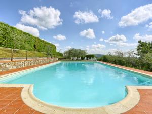 The swimming pool at or close to Apartment Chiantishire retreat-1 by Interhome Még 11 kép