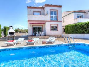 Bazén v ubytovaní Holiday Home Villa Santa Marta I by Interhome alebo v jeho blízkosti