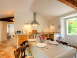 Kuchyň nebo kuchyňský kout v ubytování Holiday Home Gite Curel by Interhome + 18 fotografií