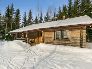 Holiday Home Hevonkuusi by Interhome om vinteren + 16 billeder