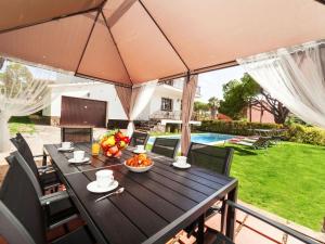 Vonkajšia záhrada v ubytovaní Holiday Home Gramoia by Interhome