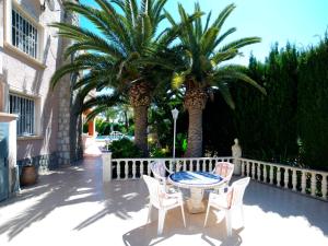 Ein Balkon oder eine Terrasse in der Unterkunft Villa Amber by Interhome