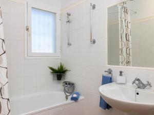 Zdjęcie z galerii obiektu Holiday Home Villa Ebano by Interhome w mieście Torremuelle