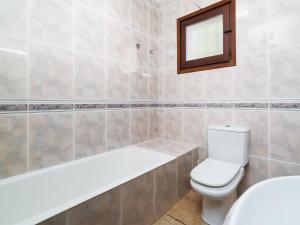 Koupelna v ubytování Holiday Home Sunshine by Interhome