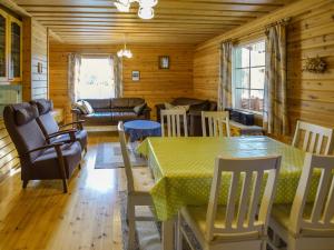 Χώρος καθιστικού στο Holiday Home Sieralahden lomakylä- nr 2 by Interhome +11 φωτογραφίες