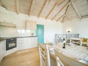 Kuchyňa alebo kuchynka v ubytovaní Holiday Home Lapis by Interhome