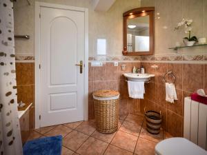 Kúpeľňa v ubytovaní Holiday Home Villa Buena Vida by Interhome