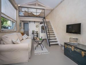 TV a/nebo společenská místnost v ubytování Holiday Home Aničić by Interhome