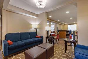 Istumisnurk majutusasutuses Comfort Inn N Myrtle Beach Barefoot Landing