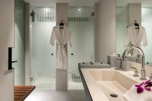 Ein Badezimmer in der Unterkunft The Datai Langkawi