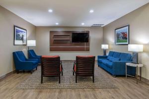 Gallery image of Comfort Suites in Ennis