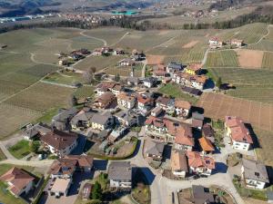 Letecký snímek ubytování Agritur Piccolo Fiore B&B