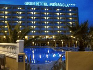Bazén v ubytování Gran Hotel Peñiscola nebo v jeho okolí