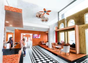 Hosté ubytování Phoenix Hotel Karon Beach + 37 fotografií