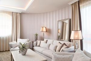 Posedenie v ubytovaní Elixír Medical Wellness Hotel