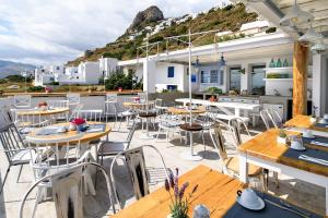 En restaurant eller et andet spisested på Skyros Ammos Hotel