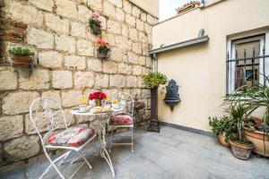 Balkón nebo terasa v ubytování Emperor's Suites