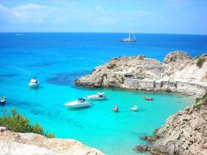Gallery image of Can Mares in Cala Tarida