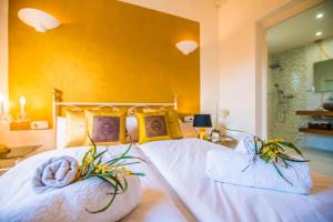 Łóżko lub łóżka w pokoju w obiekcie Villa BEL by Mallorca Villa Selection