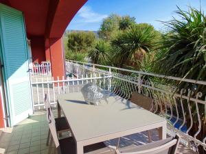 A balcony or terrace at S068 - Sirolo, nuovo bilocale con terrazzo