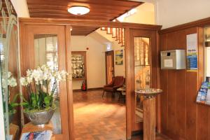 The lobby or reception area at Hotel Alpenland