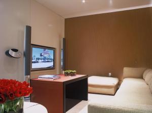 TV a/nebo společenská místnost v ubytování SKYLOFTS at MGM Grand