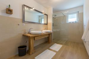 Łazienka w obiekcie Villa Deni by Rent Istria