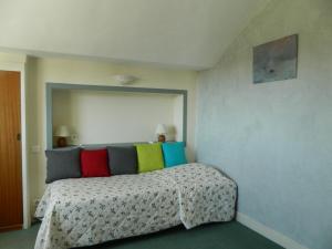 Postel nebo postele na pokoji v ubytování Hôtel La Caravelle