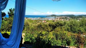 Foto dalla galleria di Green Hill House a Alykes