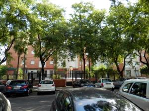 The surrounding neighborhood or a neighborhood close to az apartmanhoteleket