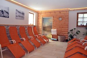 Posezení v ubytování Hotel Rauscher - Das Naturteichparadies