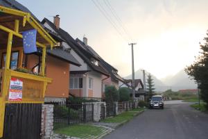 The surrounding neighborhood or a neighborhood close to a panziókat