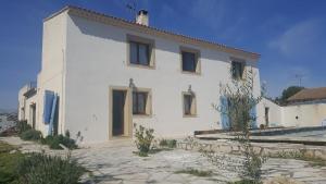 Photo de la galerie de l'établissement Chambre d'hôtes du Charme Provençal, à Sénas