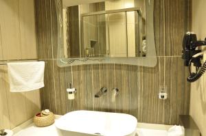 A bathroom at Agias Sofias Street Luxurious Studio