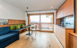 Kuchyň nebo kuchyňský kout v ubytování Pension Haus Tirol