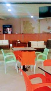TV a/nebo společenská místnost v ubytování Hotel Majestic