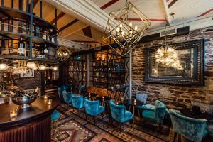 Lounge nebo bar v ubytování Hotel Isaacs Cork City
