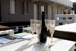 Nápoje v ubytovaní Home Suites Home